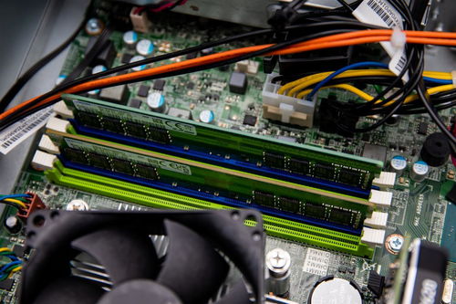聯(lián)想thinkstation p330圖形工作站評測 專業(yè)生產(chǎn)力工具